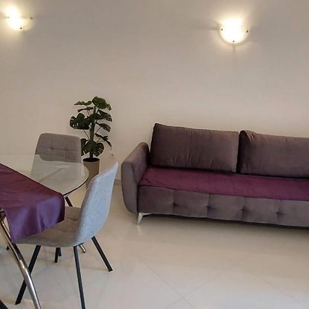 Apartments Mestral Baška Voda Екстериор снимка