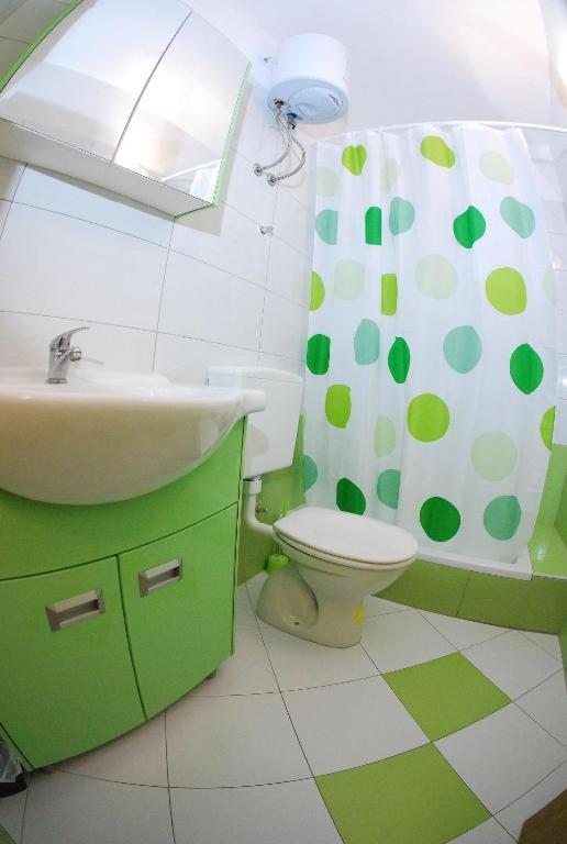 Apartments Mestral Baška Voda Екстериор снимка