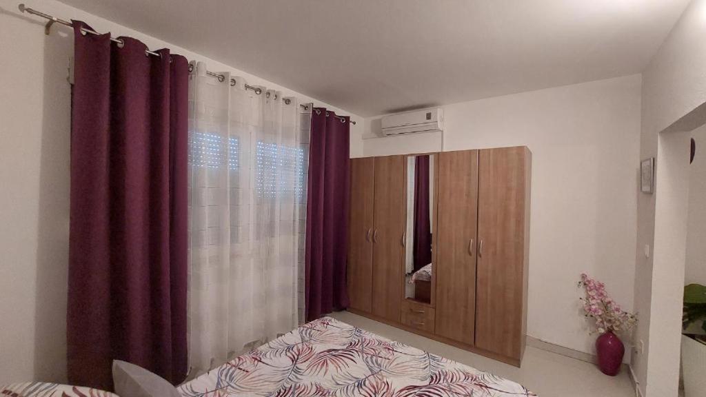Apartments Mestral Baška Voda Екстериор снимка