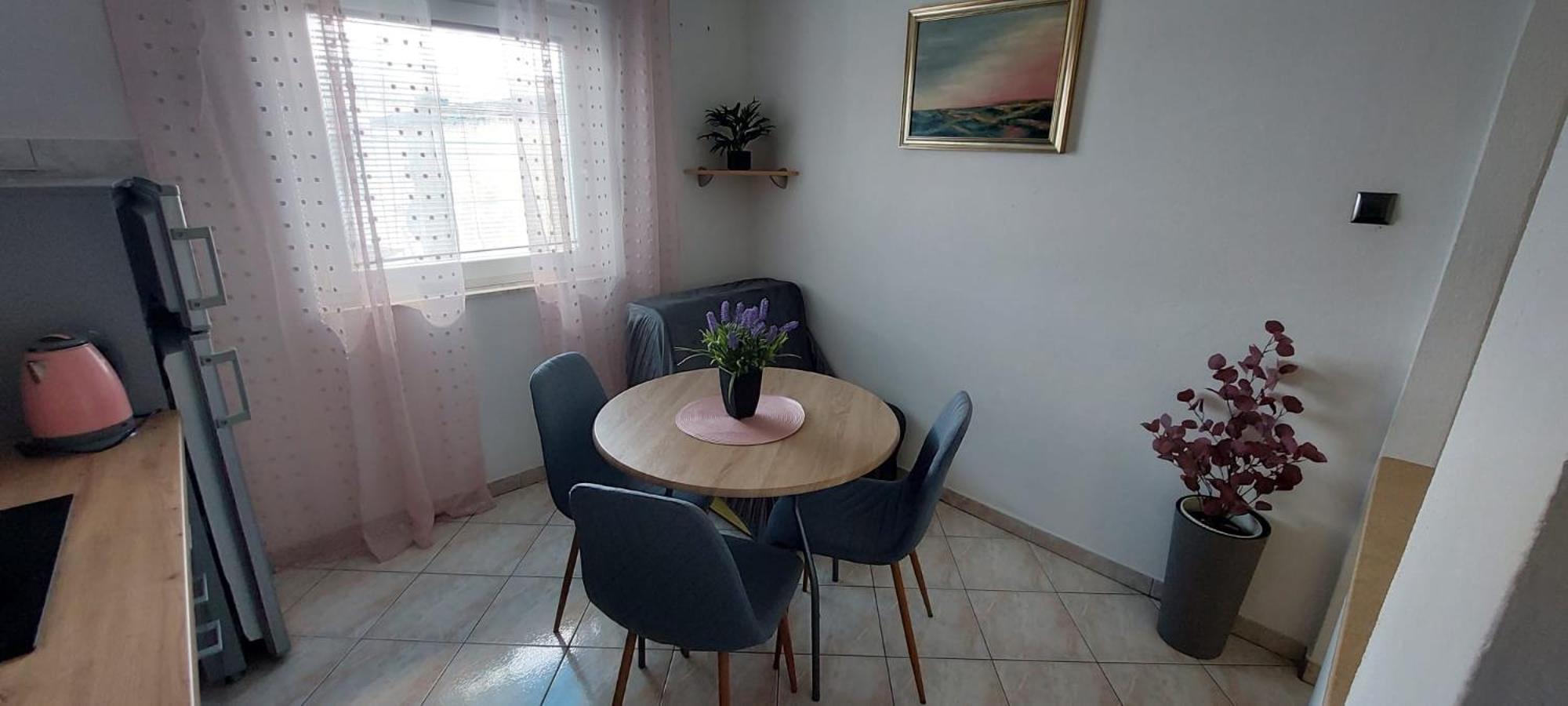 Apartments Mestral Baška Voda Екстериор снимка